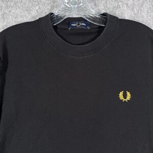 Fred Perry Shirt Mens Size Medium Navy Blue Short Sleeve Textured T shirt